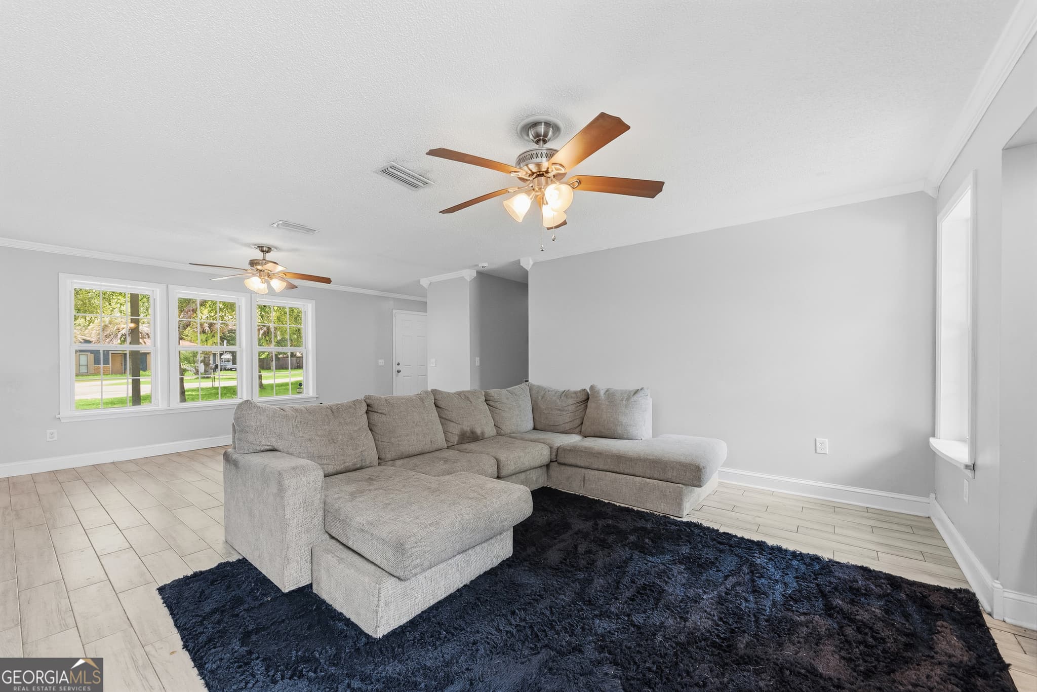 4 bedroom, 2 bathroom, 1,580 sq ft single family residence under contract at 203 Tiffany Circle, St. Marys, GA 31558 — photo 6