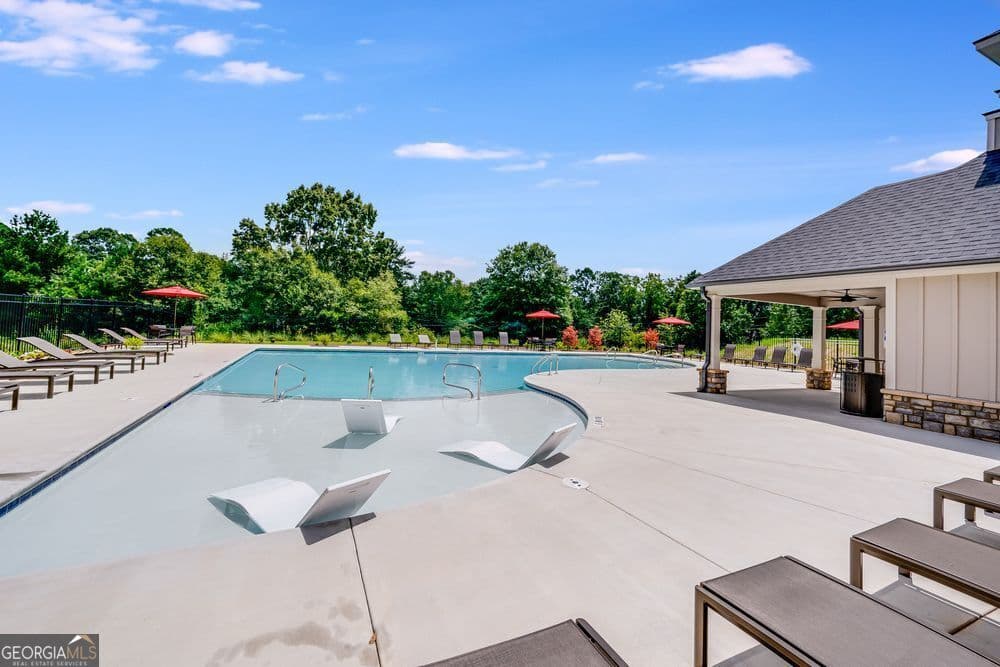 4 bedroom, 3.5 bathroom, 2,779 sq ft single family residence for sale at 1644 Fawlocke Run, Loganville, GA 30052 — photo 8