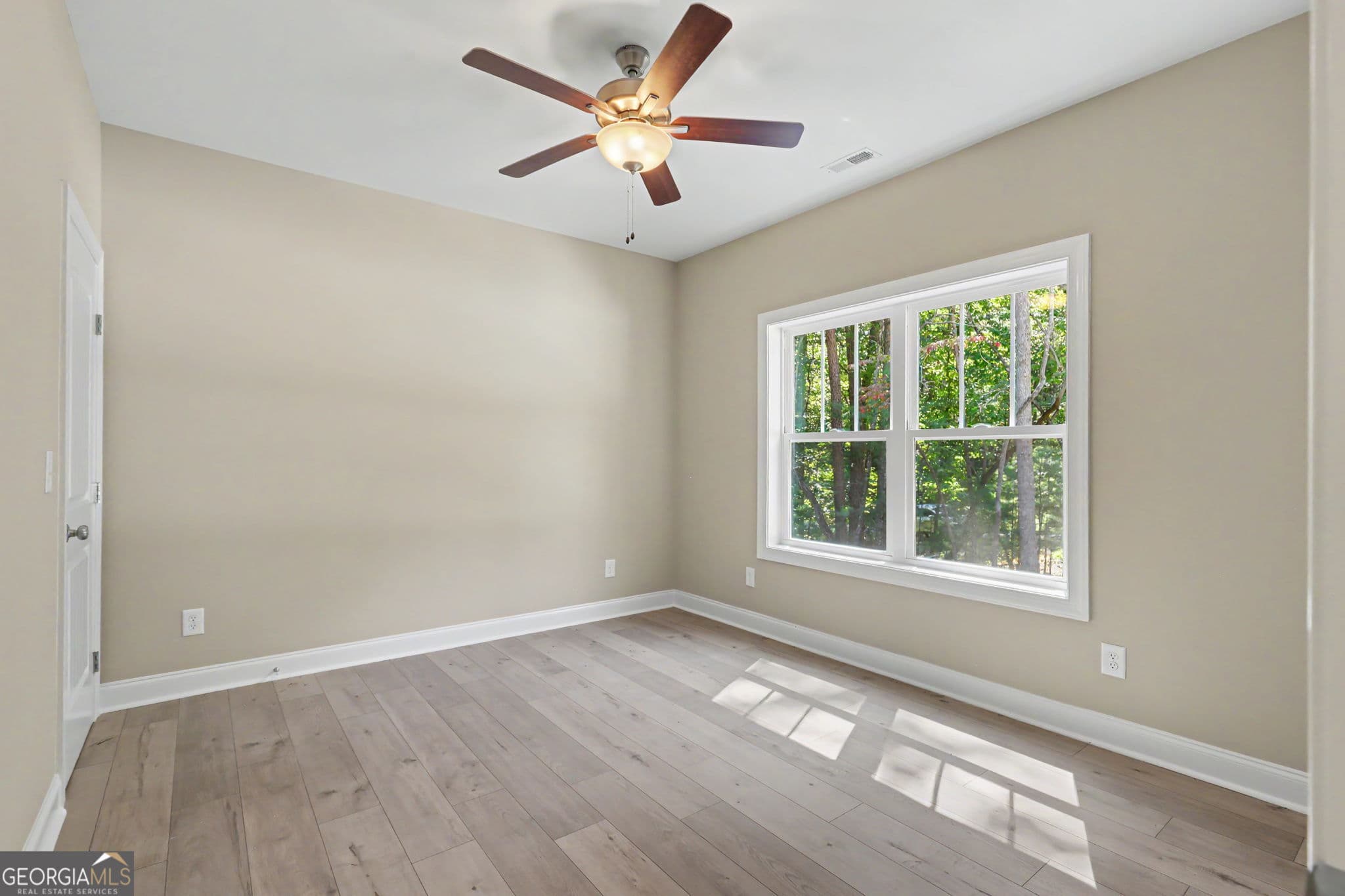 2 bedroom, 2 bathroom, 1,443 sq ft single family residence for sale at 329 Hawks Nest Drive, Blairsville, GA 30512 — photo 10