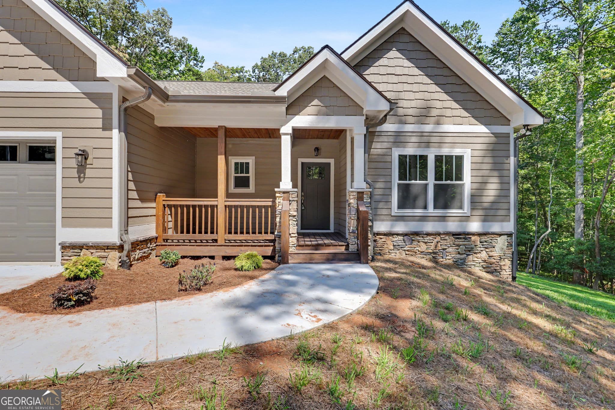 2 bedroom, 2 bathroom, 1,443 sq ft single family residence for sale at 329 Hawks Nest Drive, Blairsville, GA 30512 — photo 4