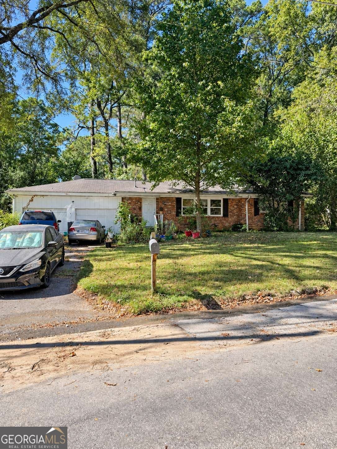 3 bedroom, 2 bathroom single family residence for sale at 1609 Stanford Way, Decatur, GA 30032