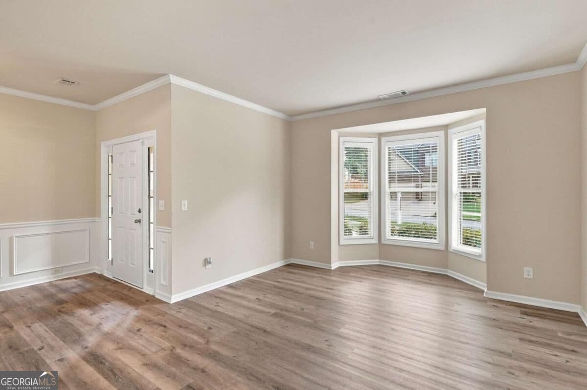 4 bedroom, 2.5 bathroom, 2,735 sq ft single family residence for sale at 3026 Levinshire Way, Dacula, GA 30019 — photo 7