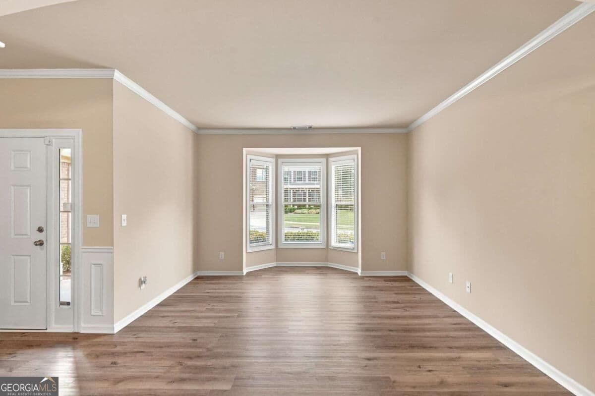 4 bedroom, 2.5 bathroom, 2,735 sq ft single family residence for sale at 3026 Levinshire Way, Dacula, GA 30019 — photo 5