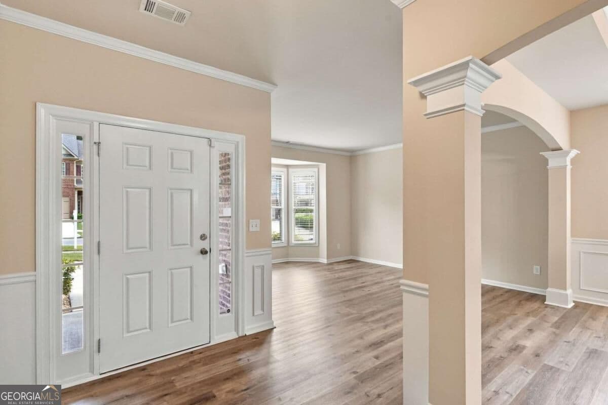 4 bedroom, 2.5 bathroom, 2,735 sq ft single family residence for sale at 3026 Levinshire Way, Dacula, GA 30019 — photo 4