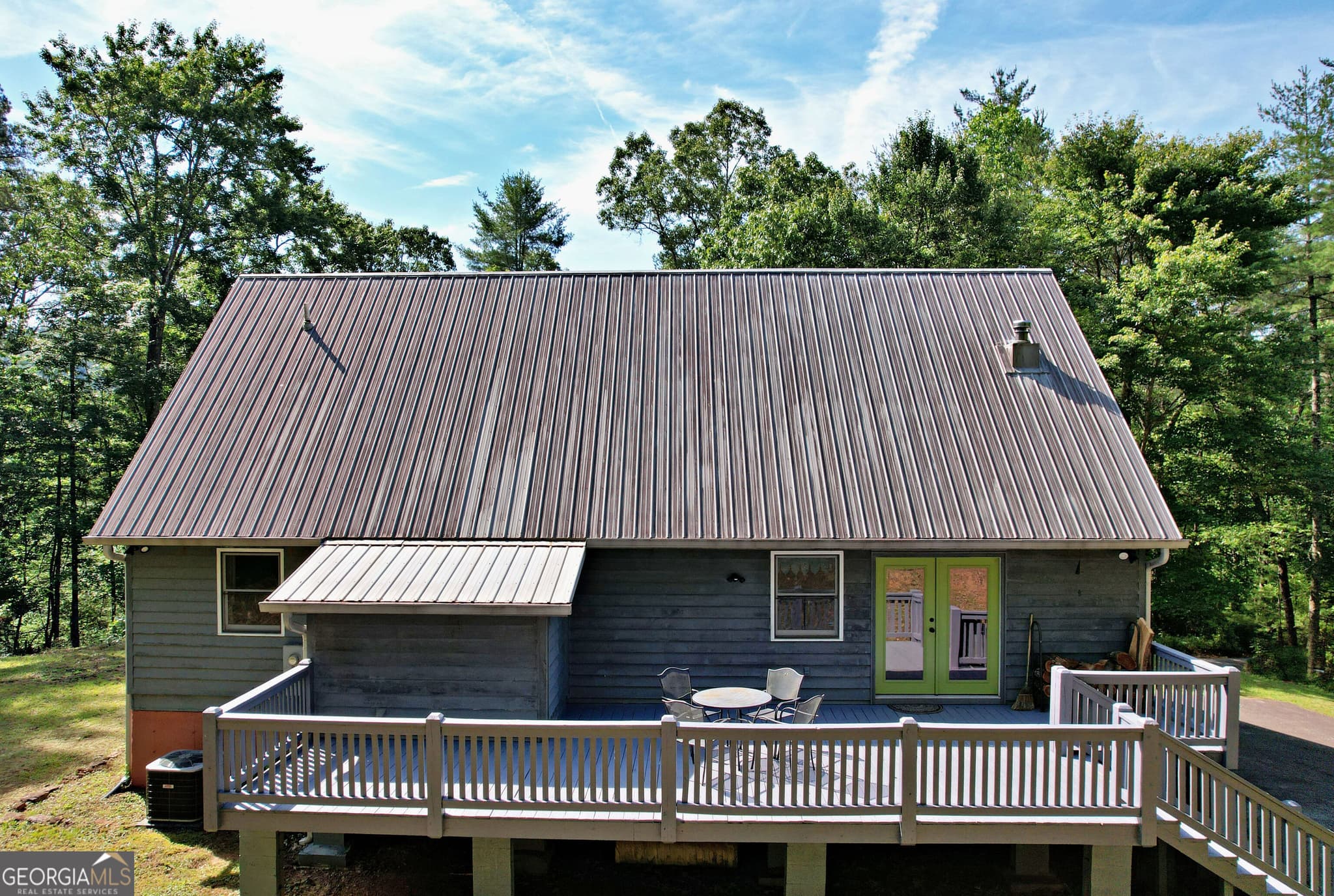 3 bedroom, 2 bathroom, 1,188 sq ft cabin,single family residence for sale at 10475 Warwoman Road, Clayton, GA 30525 — photo 6
