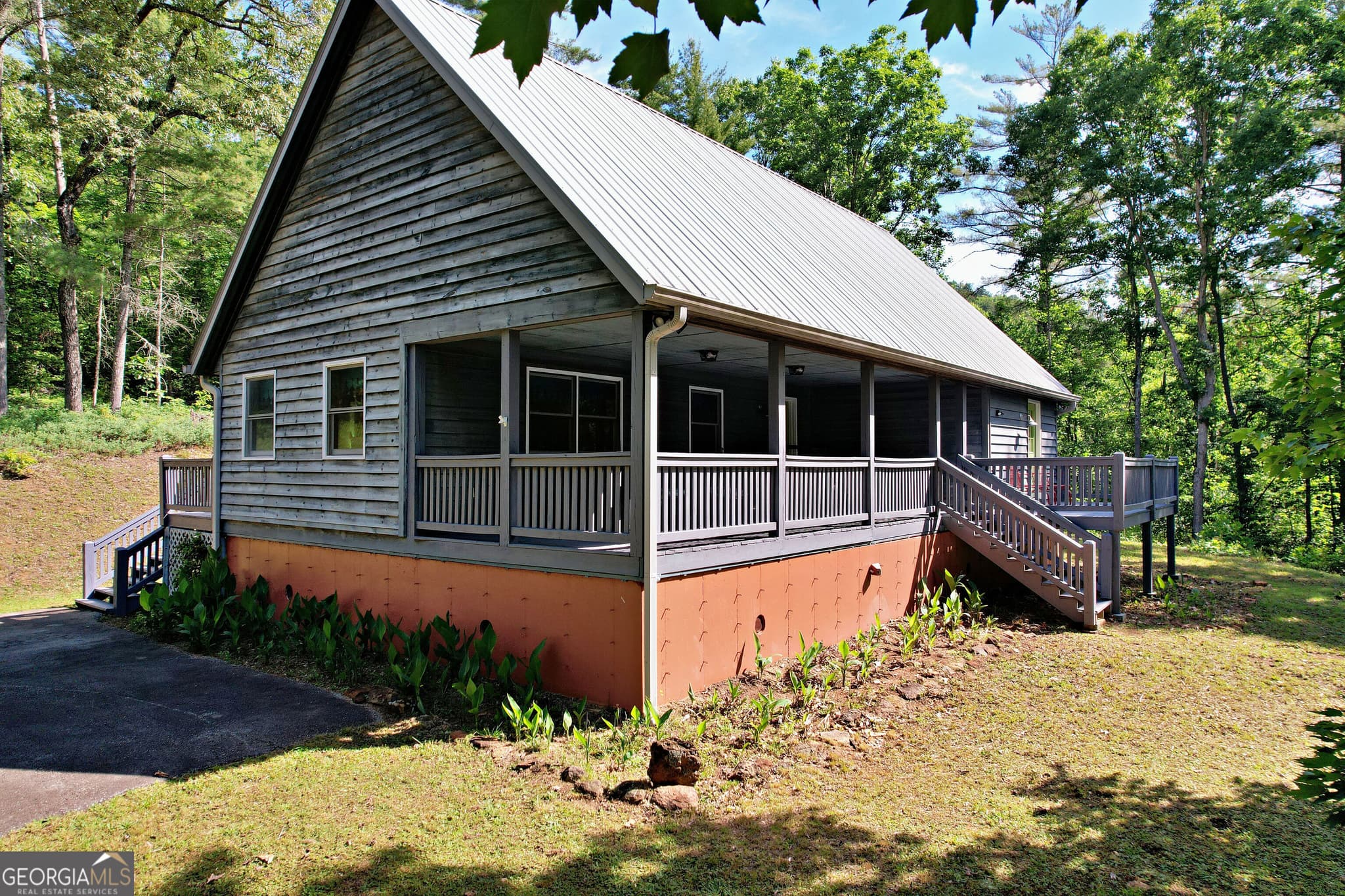 3 bedroom, 2 bathroom, 1,188 sq ft cabin,single family residence for sale at 10475 Warwoman Road, Clayton, GA 30525 — photo 1 of 65