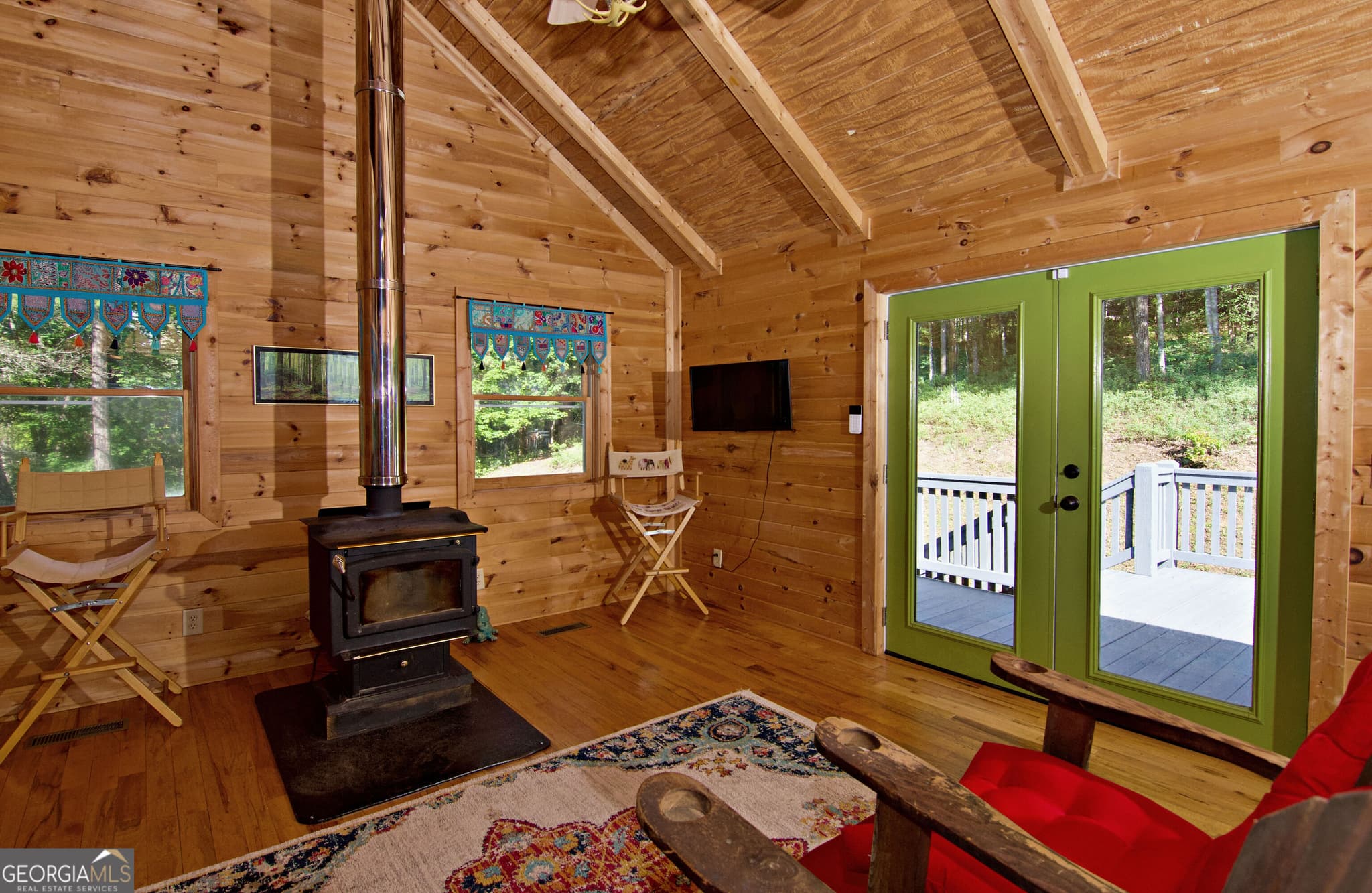 3 bedroom, 2 bathroom, 1,188 sq ft cabin,single family residence for sale at 10475 Warwoman Road, Clayton, GA 30525 — photo 8
