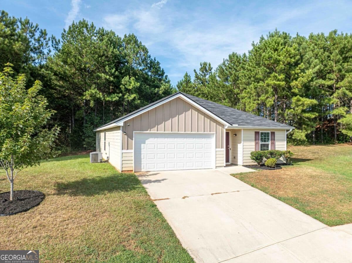 4 bedroom, 2 bathroom, 1,418 sq ft single family residence for sale at 1779 Robinson Court, Griffin, GA 30224 — photo 3
