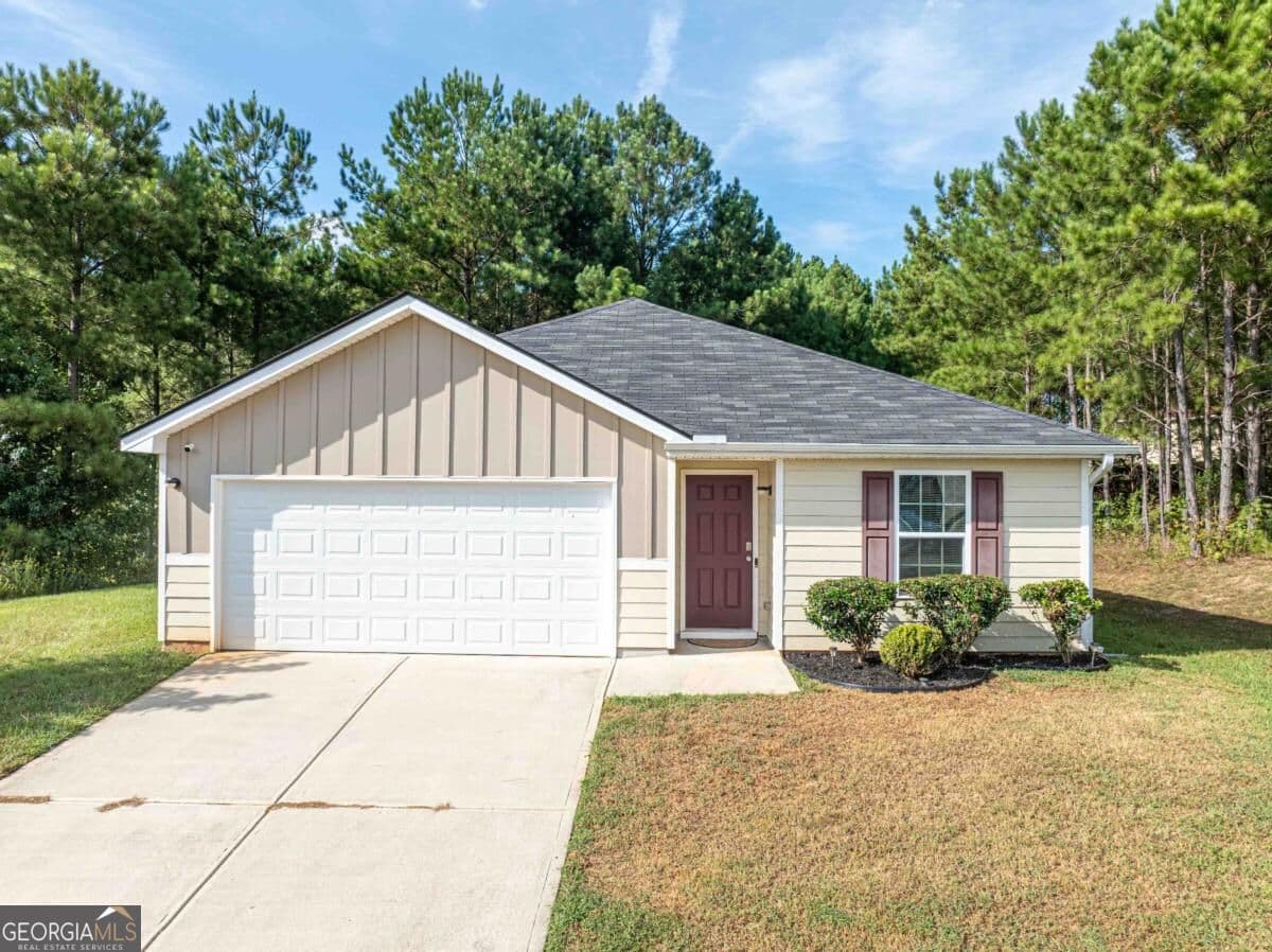 4 bedroom, 2 bathroom, 1,418 sq ft single family residence for sale at 1779 Robinson Court, Griffin, GA 30224 — photo 1 of 35