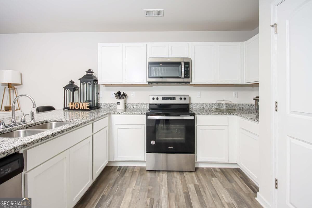 4 bedroom, 2 bathroom, 1,418 sq ft single family residence for sale at 1779 Robinson Court, Griffin, GA 30224 — photo 8