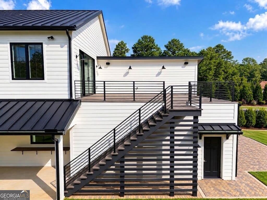 6 bedroom, 5 bathroom, 4,651 sq ft single family residence for sale at 2650 Roswell Road, Marietta, GA 30062 — photo 9