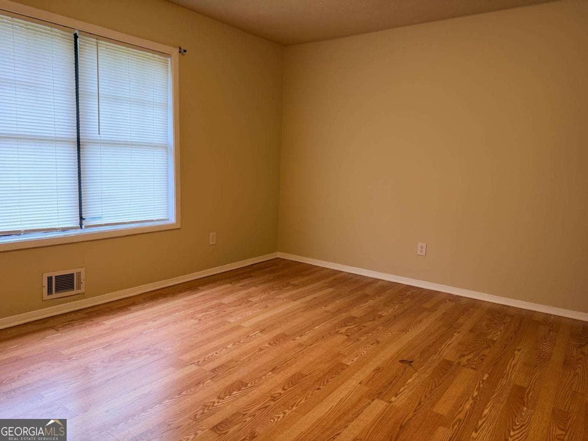 2 bedroom, 2.5 bathroom quadruplex for rent at 61 Caboose Court, Lawrenceville, GA 30044 for $1,550 a month — photo 10