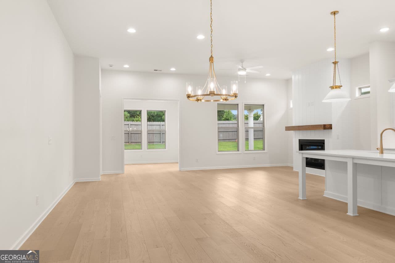 3 bedroom, 2.5 bathroom, 2,030 sq ft single family residence for sale at 3478 Chosen Boulevard, Snellville, GA 30078 — photo 3
