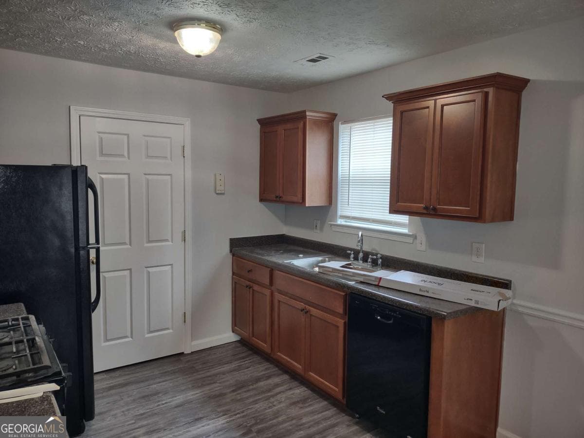 3 bedroom, 2 bathroom single family residence for rent at 251 Misty Ridge Trail, Stockbridge, GA 30281 for $1,645 a month — photo 5