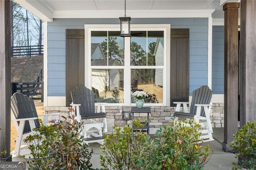6 bedroom, 4.5 bathroom, 3,470 sq ft single family residence for sale at 233 Mountain Ashe Lane, Dallas, GA 30132 — photo 2