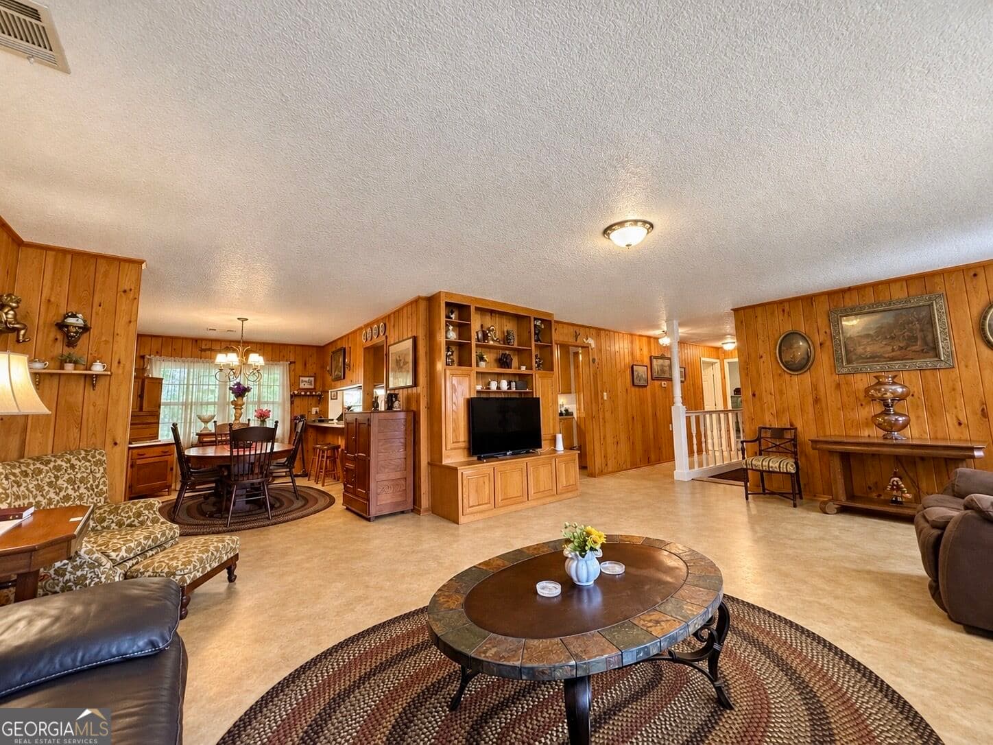 7 bedroom, 5.5 bathroom, 4,622 sq ft single family residence for sale at 241 Foskey Cem Road, Adrian, GA 31002 — photo 9