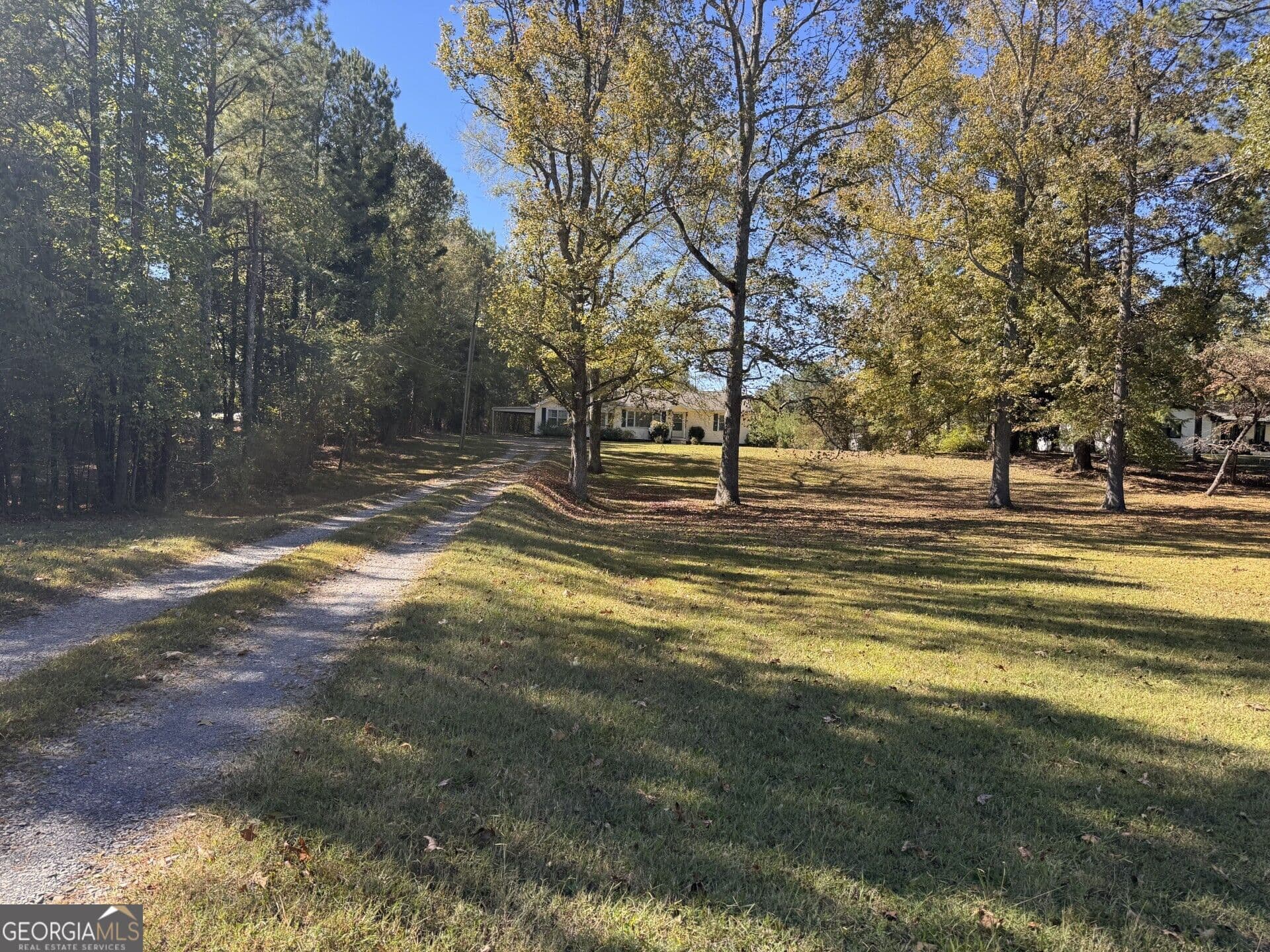 3 bedroom, 2 bathroom, 1,680 sq ft single family residence for sale at 301 N Avery Road, Rome, GA 30165 — photo 2