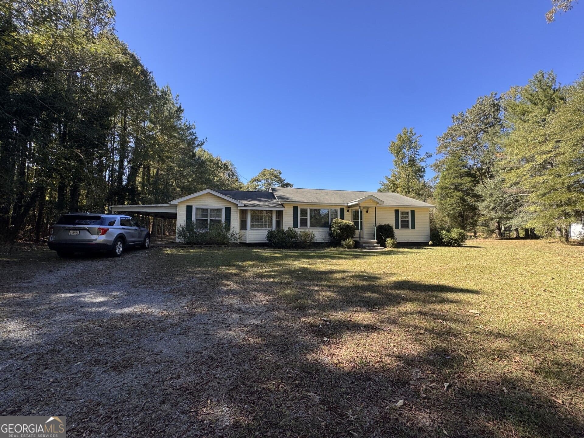 3 bedroom, 2 bathroom, 1,680 sq ft single family residence for sale at 301 N Avery Road, Rome, GA 30165 — photo 1 of 18