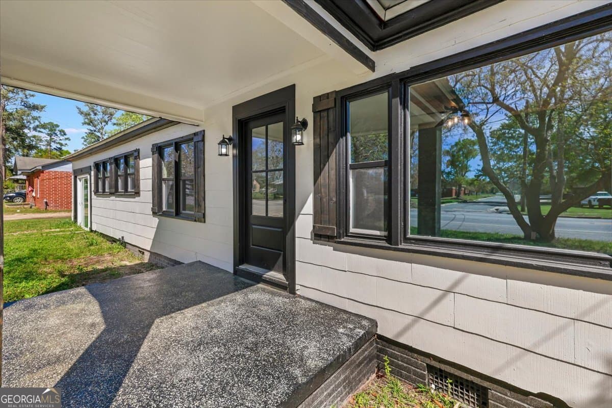 2 bedroom, 1 bathroom, 1,291 sq ft single family residence for sale at 360 N Lewis Street, Metter, GA 30439 — photo 7