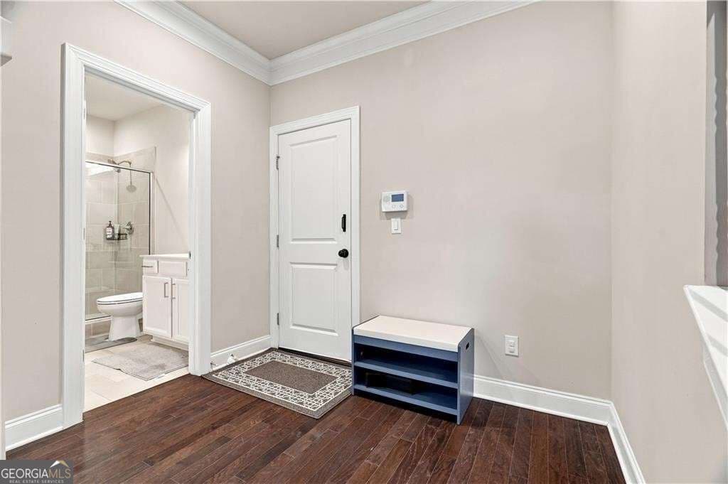 4 bedroom, 3.5 bathroom, 2,502 sq ft townhouse for sale at 5831 Terrace Bend Way, Peachtree Corners, GA 30092 — photo 5