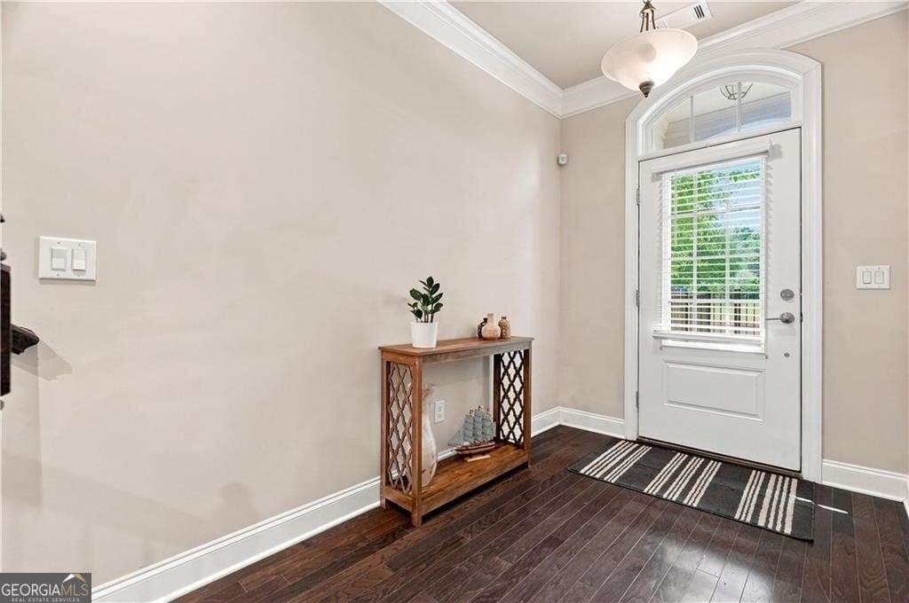 4 bedroom, 3.5 bathroom, 2,502 sq ft townhouse for sale at 5831 Terrace Bend Way, Peachtree Corners, GA 30092 — photo 4