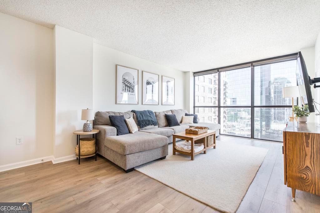 1 bedroom, 1 bathroom, 772 sq ft condominium sold at 1280 W Peachtree Street APT 2412, Atlanta, GA 30309