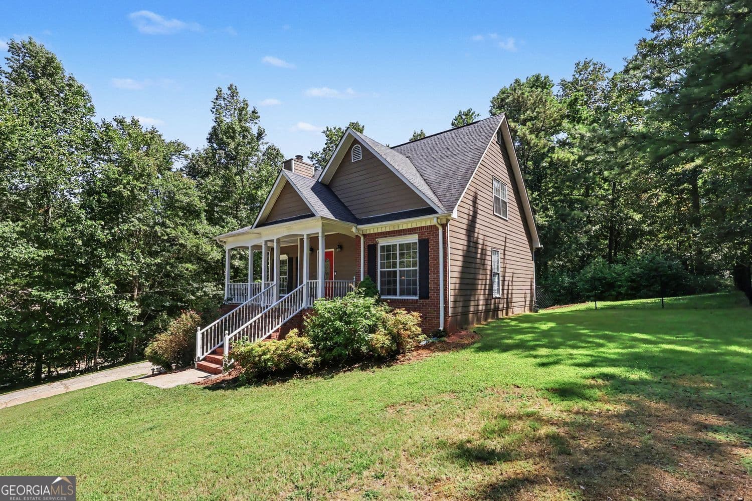 4 bedroom, 2.5 bathroom, 2,494 sq ft single family residence for sale at 5142 Spring Glen Court, Douglasville, GA 30135 — photo 3
