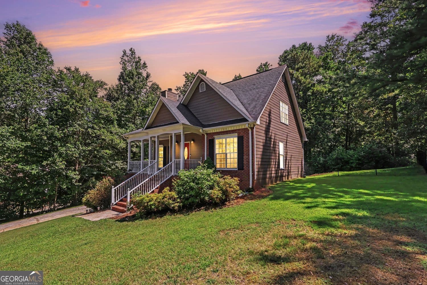 4 bedroom, 2.5 bathroom, 2,494 sq ft single family residence for sale at 5142 Spring Glen Court, Douglasville, GA 30135 — photo 4