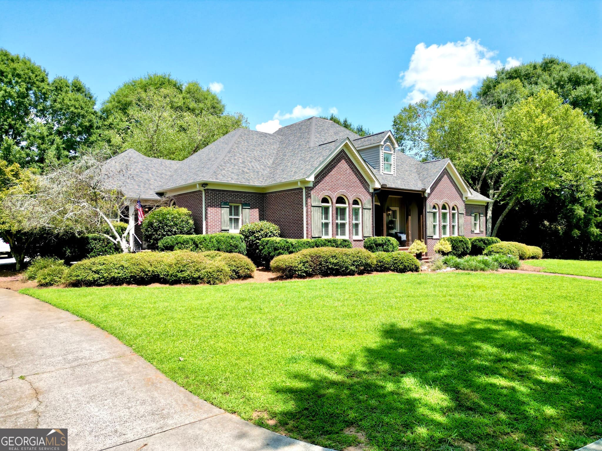4 bedroom, 3.5 bathroom, 5,835 sq ft single family residence for sale at 200 Shoals Ferry Road, Rome, GA 30161 — photo 2