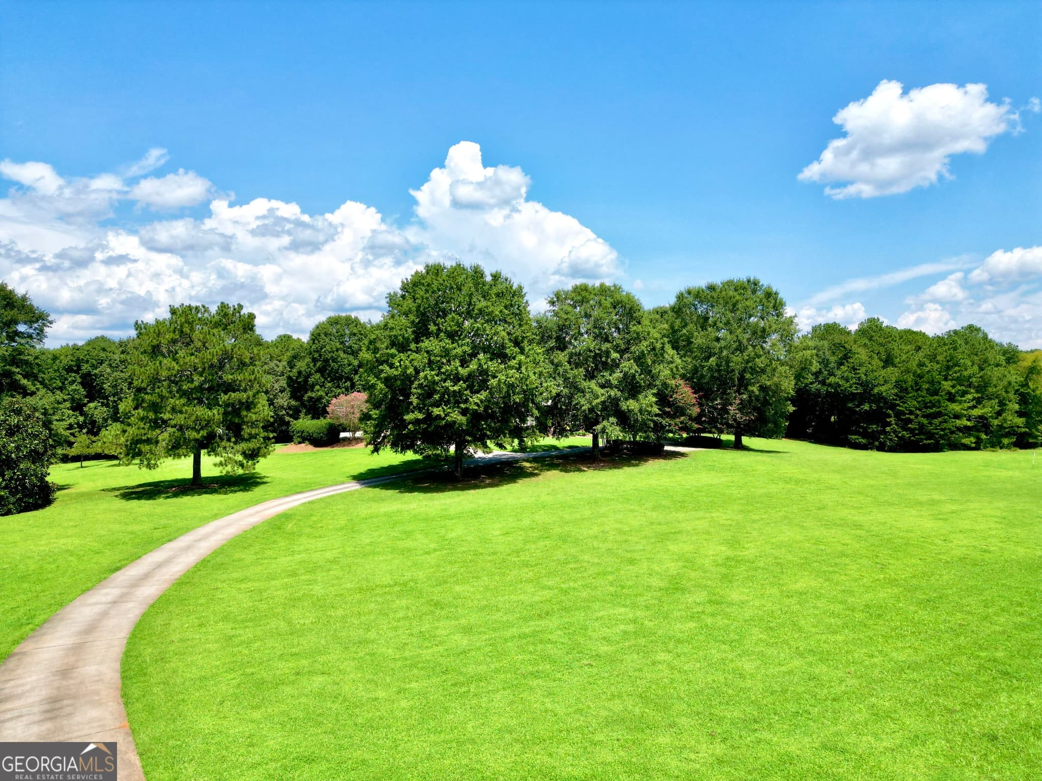 4 bedroom, 3.5 bathroom, 5,835 sq ft single family residence for sale at 200 Shoals Ferry Road, Rome, GA 30161 — photo 4