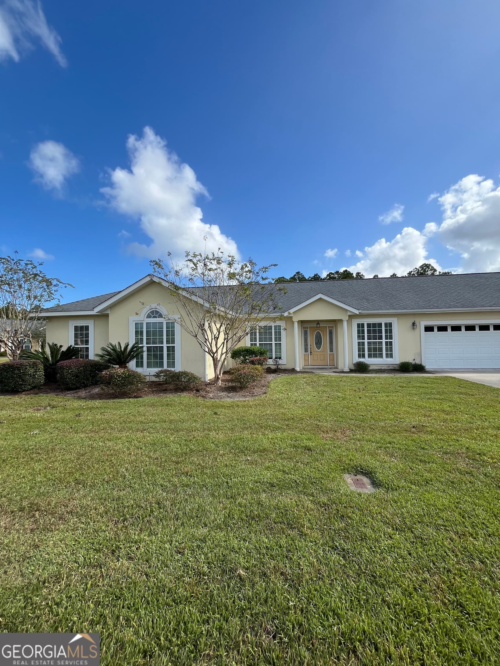 3 bedroom, 2 bathroom, 1,907 sq ft duplex for rent at 28 Coastal Walk, St. Marys, GA 31558 for $1,925 a month — photo 1 of 34