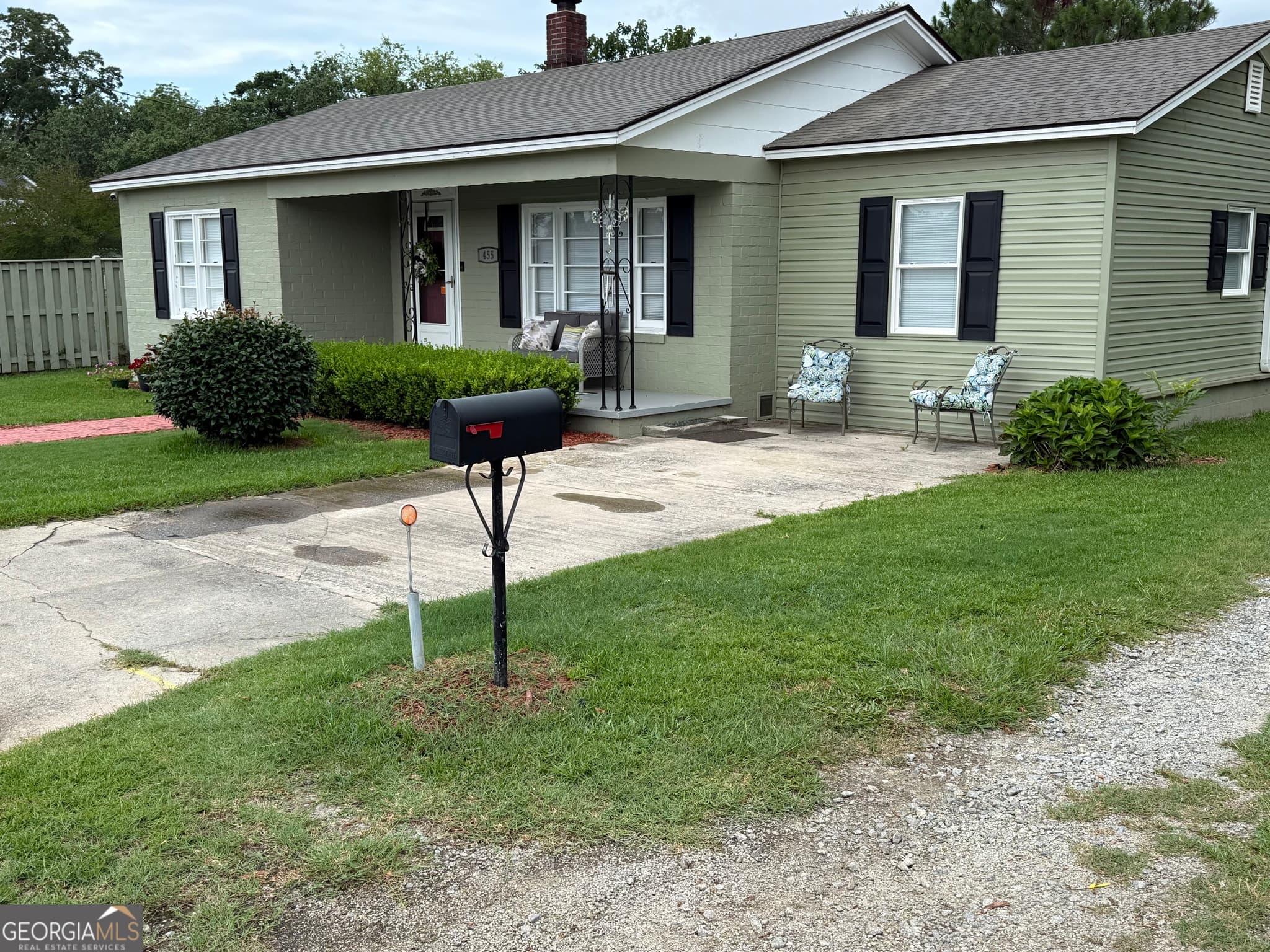 3 bedroom, 2 bathroom, 1,197 sq ft single family residence for sale at 455 N Kennedy Street, Metter, GA 30439 — photo 3