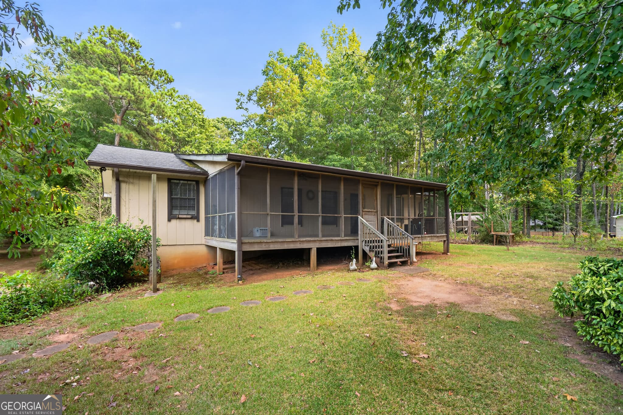3 bedroom, 3 bathroom, 1,874 sq ft single family residence for sale at 1179 Babbs Mill Road, Hampton, GA 30228 — photo 2