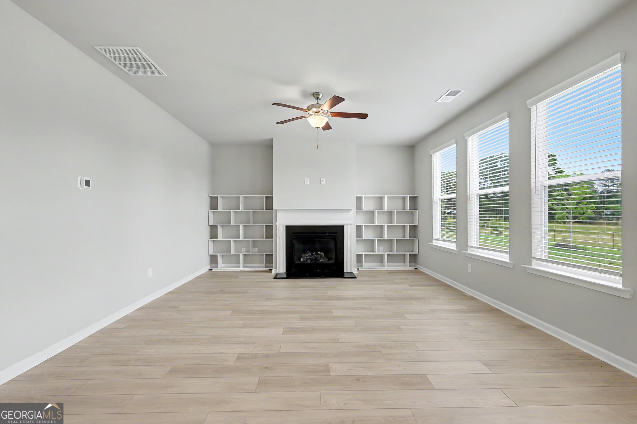 4 bedroom, 3 bathroom single family residence for sale at 521 Teversham Drive, Mcdonough, GA 30253 — photo 5