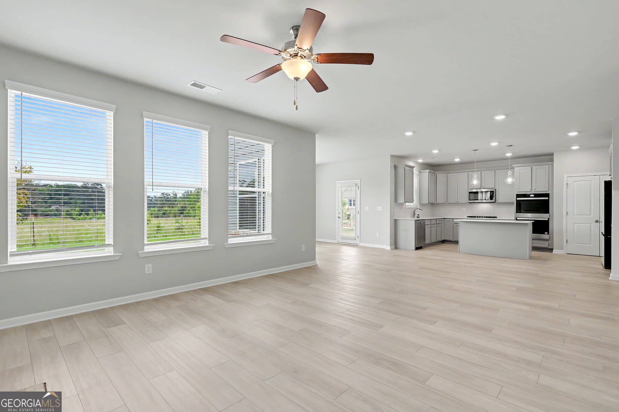 4 bedroom, 3 bathroom single family residence for sale at 521 Teversham Drive, Mcdonough, GA 30253 — photo 10