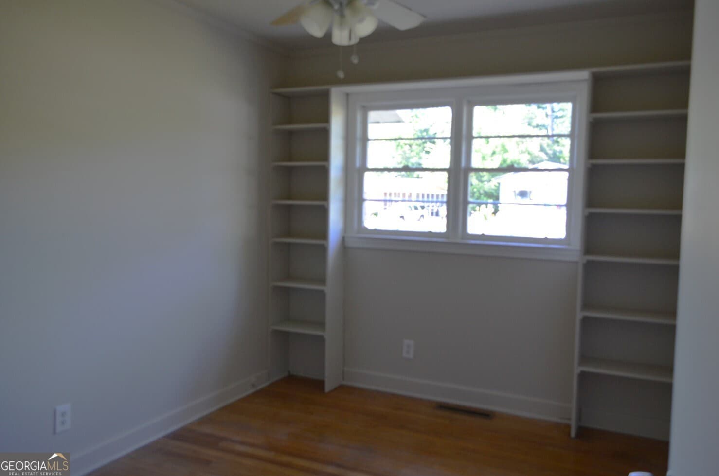 3 bedroom, 1 bathroom, 1,374 sq ft single family residence for sale at 1524 Cambridge Drive, Macon, GA 31206 — photo 5