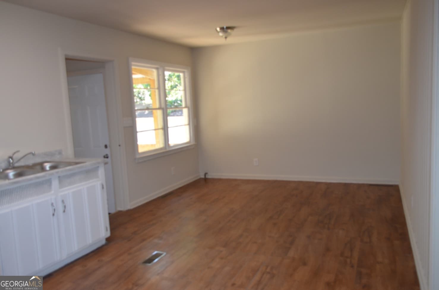 3 bedroom, 1 bathroom, 1,374 sq ft single family residence for sale at 1524 Cambridge Drive, Macon, GA 31206 — photo 8