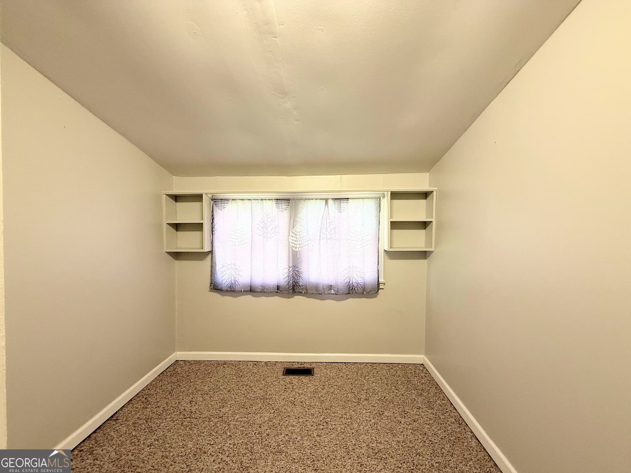 2 bedroom, 1 bathroom, 990 sq ft single family residence for rent at 450 Bowdon Street, Tallapoosa, GA 30176 for $1,400 a month — photo 7