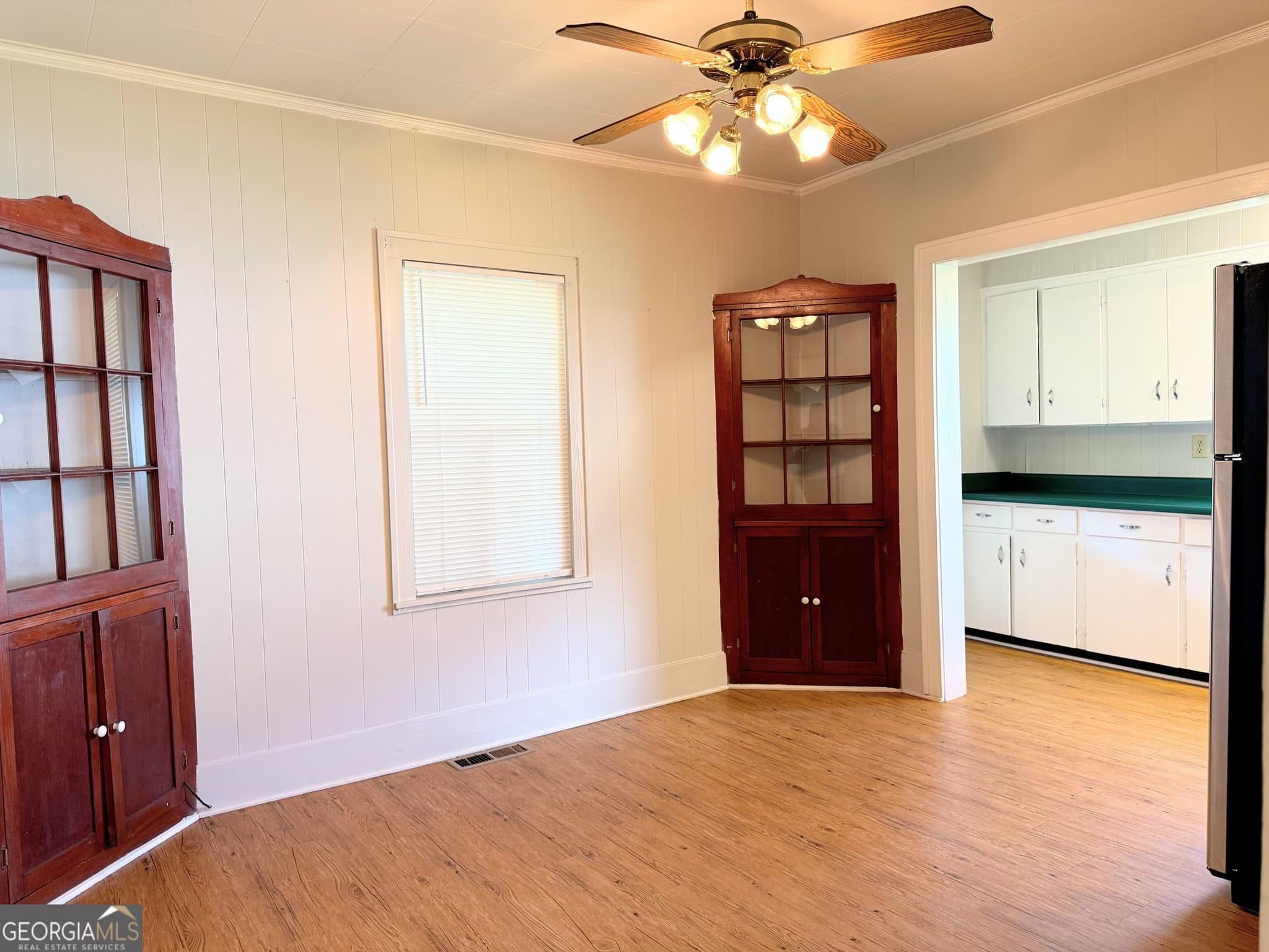 2 bedroom, 1 bathroom, 990 sq ft single family residence for rent at 450 Bowdon Street, Tallapoosa, GA 30176 for $1,400 a month — photo 3