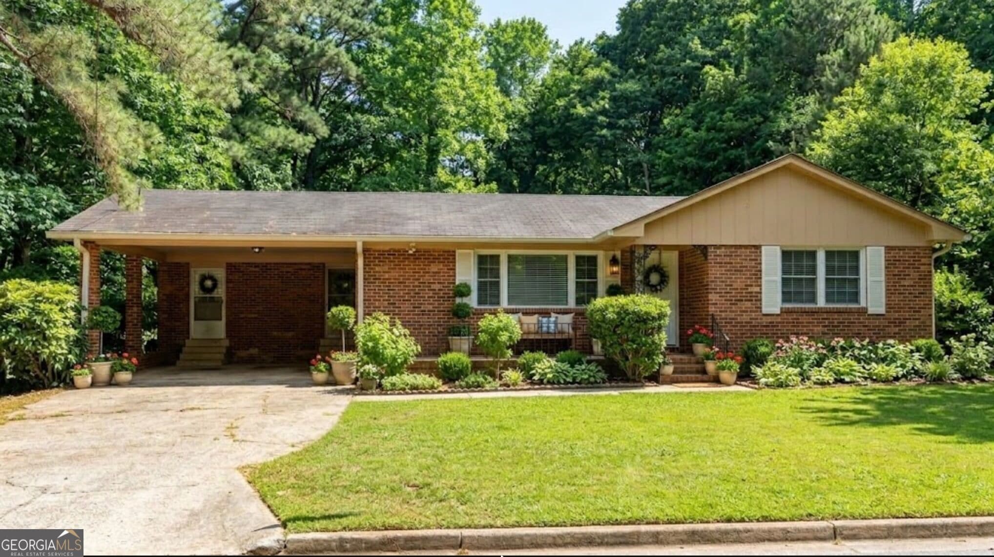 3 bedroom, 2 bathroom, 1,479 sq ft single family residence for sale at 3496 Mount Gilead Road, Atlanta, GA 30331 — photo 1 of 14