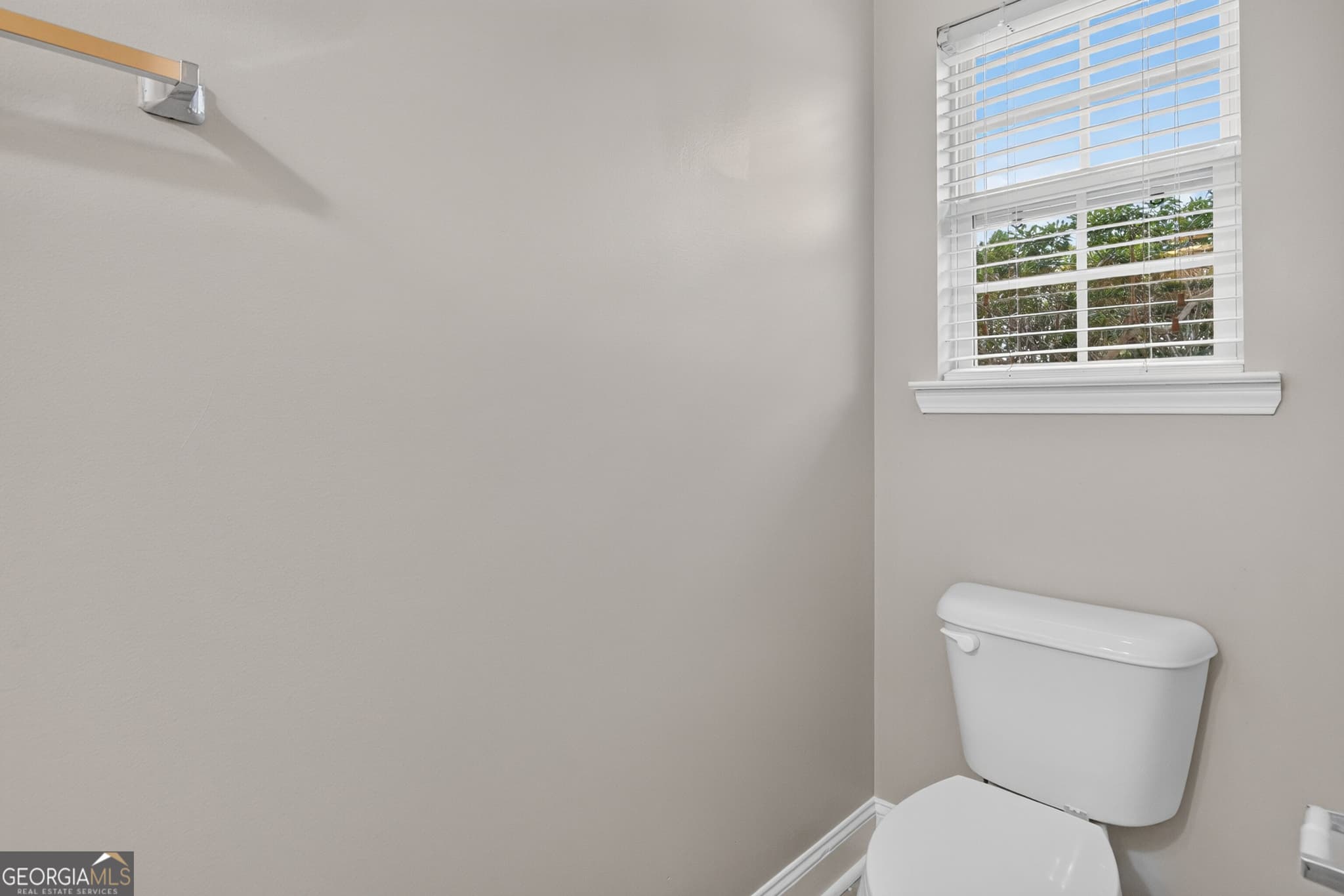 3 bedroom, 2.5 bathroom, 1,637 sq ft single family residence under contract at 639 Amhearst Row, Hinesville, GA 31313 — photo 6