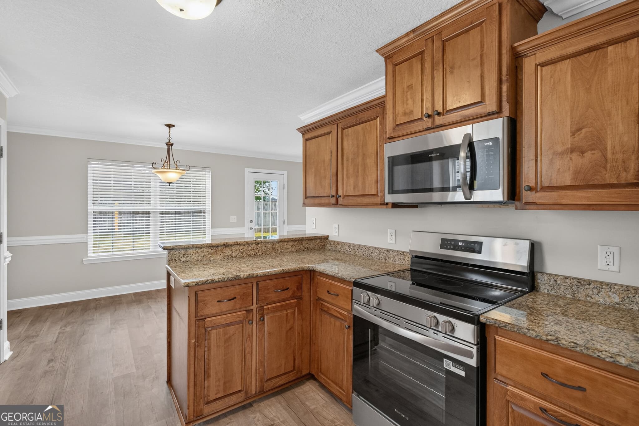 3 bedroom, 2.5 bathroom, 1,637 sq ft single family residence under contract at 639 Amhearst Row, Hinesville, GA 31313 — photo 10