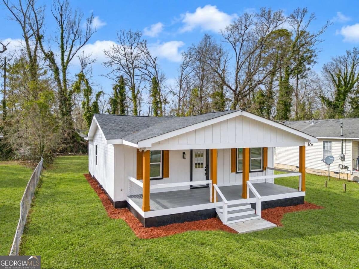 3 bedroom, 2 bathroom single family residence for sale at 439 Bussey Avenue, Thomson, GA 30824 — photo 2
