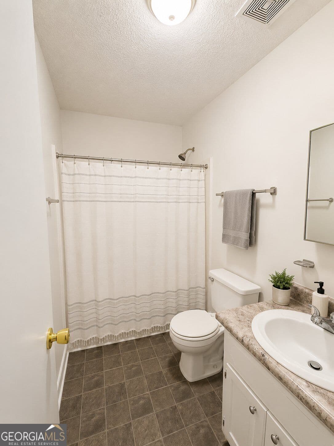 2 bedroom, 1 bathroom, 800 sq ft duplex for rent at 232 Rustwood Drive, Athens, GA 30606 for $1,400 a month — photo 4