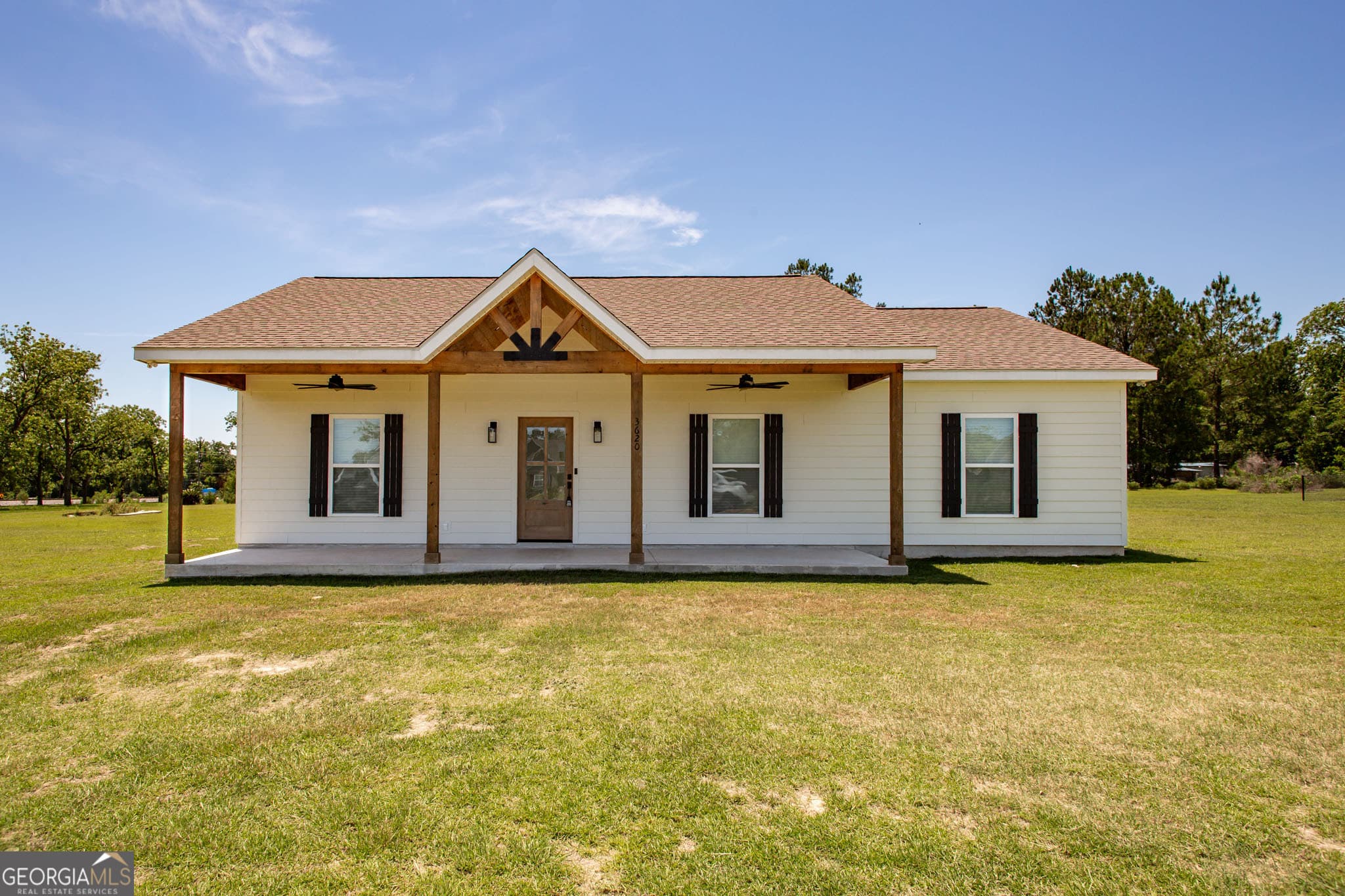 3 bedroom, 2 bathroom, 1,454 sq ft single family residence under contract at 3620 Tanner Lane, Waycross, GA 31503 — photo 6