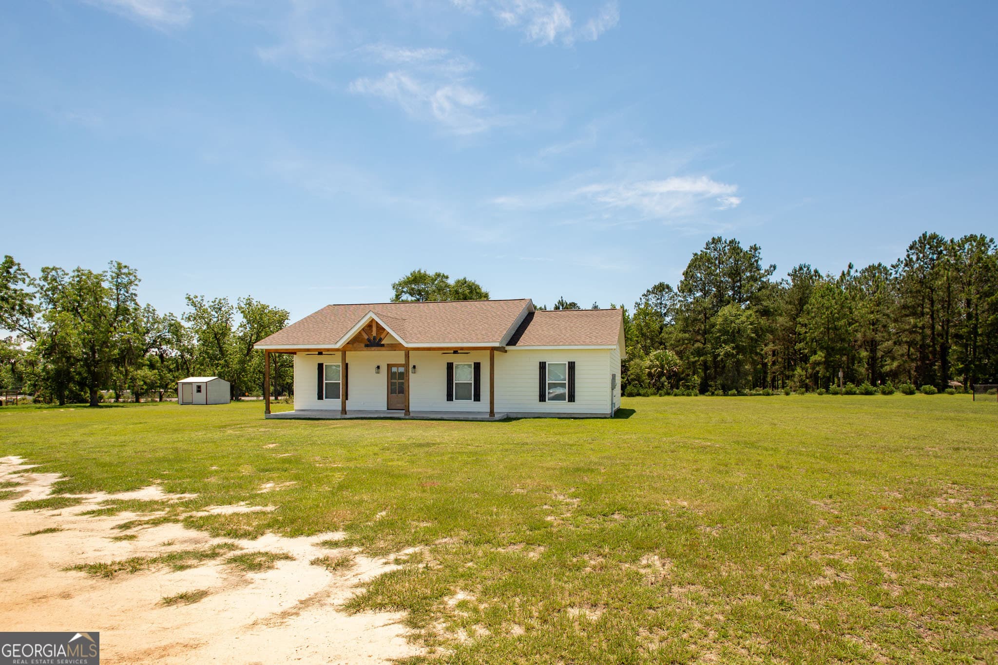 3 bedroom, 2 bathroom, 1,454 sq ft single family residence under contract at 3620 Tanner Lane, Waycross, GA 31503 — photo 3