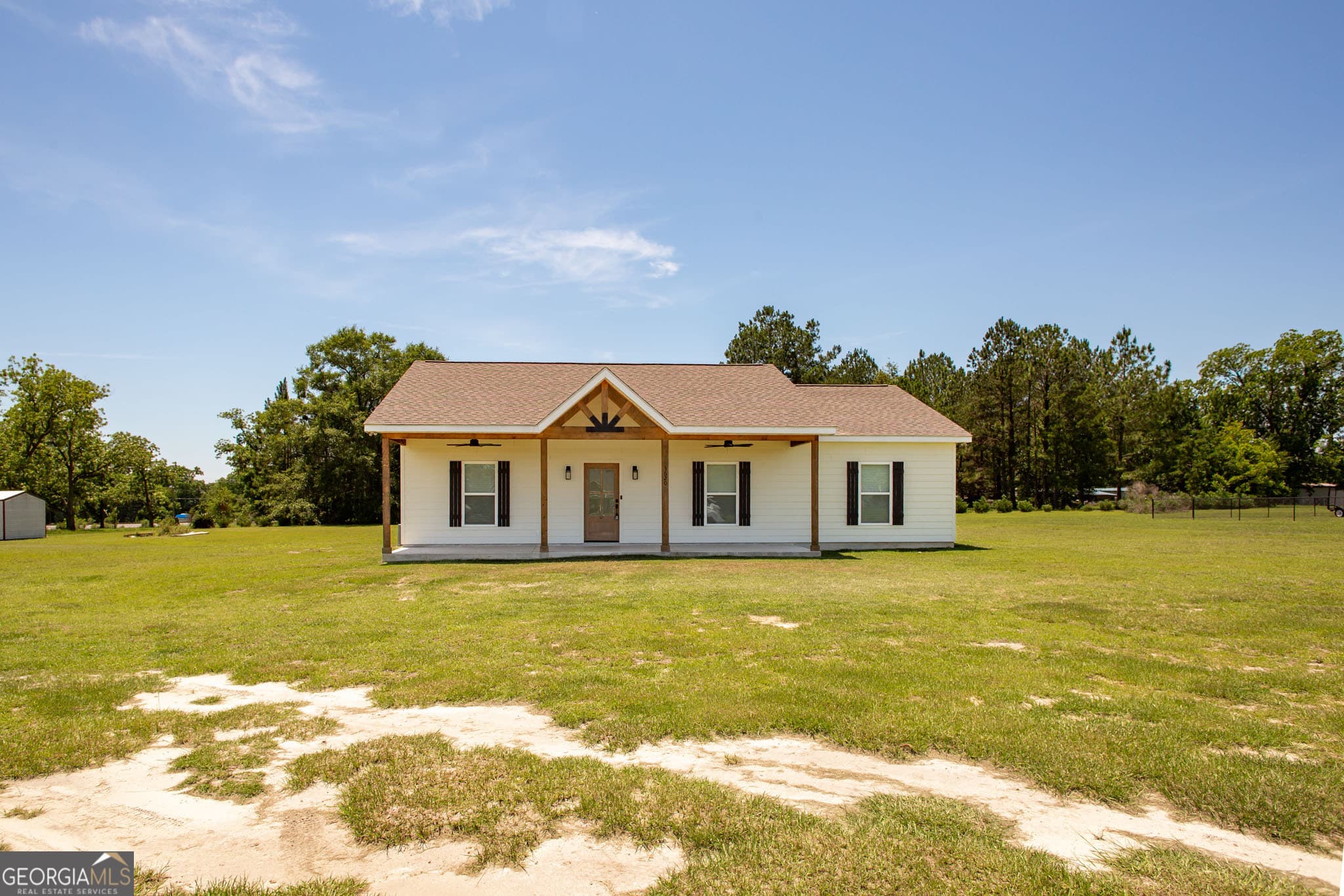 3 bedroom, 2 bathroom, 1,454 sq ft single family residence under contract at 3620 Tanner Lane, Waycross, GA 31503 — photo 4