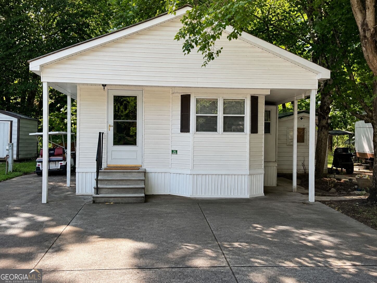 1 bedroom, 1 bathroom single family residence for sale at 4126 Riverbank Run, Hiawassee, GA 30546