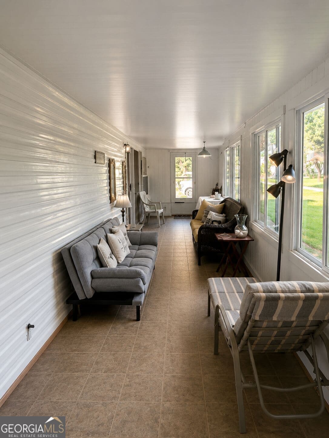 1 bedroom, 1 bathroom single family residence for sale at 4126 Riverbank Run, Hiawassee, GA 30546 — photo 4