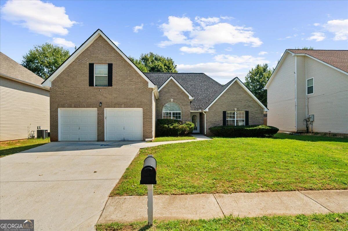 4 bedroom, 3 bathroom, 2,104 sq ft single family residence for sale at 1457 Shelnut Court, Hampton, GA 30228 — photo 1 of 36
